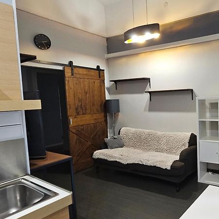 Central Dob Apartman Budapeste Exterior foto